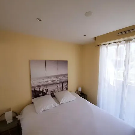 Nouveau monde La Rochelle  Extérieur photo